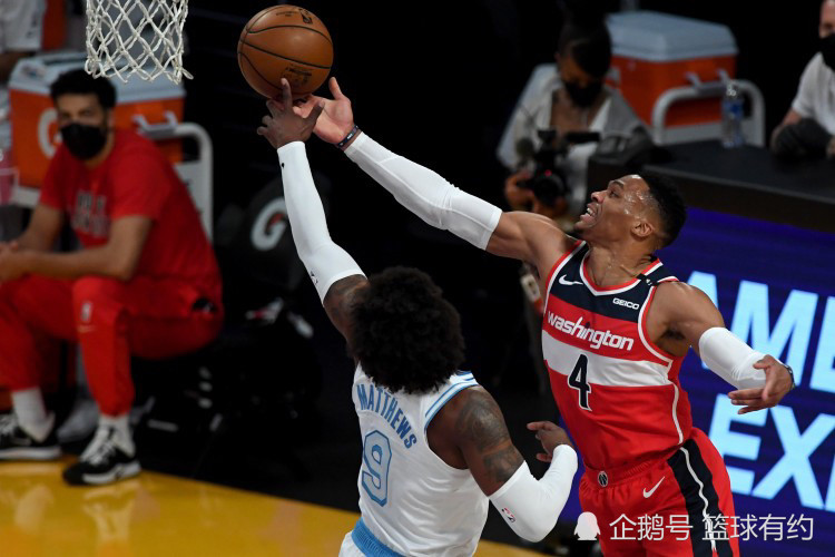  瓦兰丘纳斯30+15鹈鹕胜奇才  